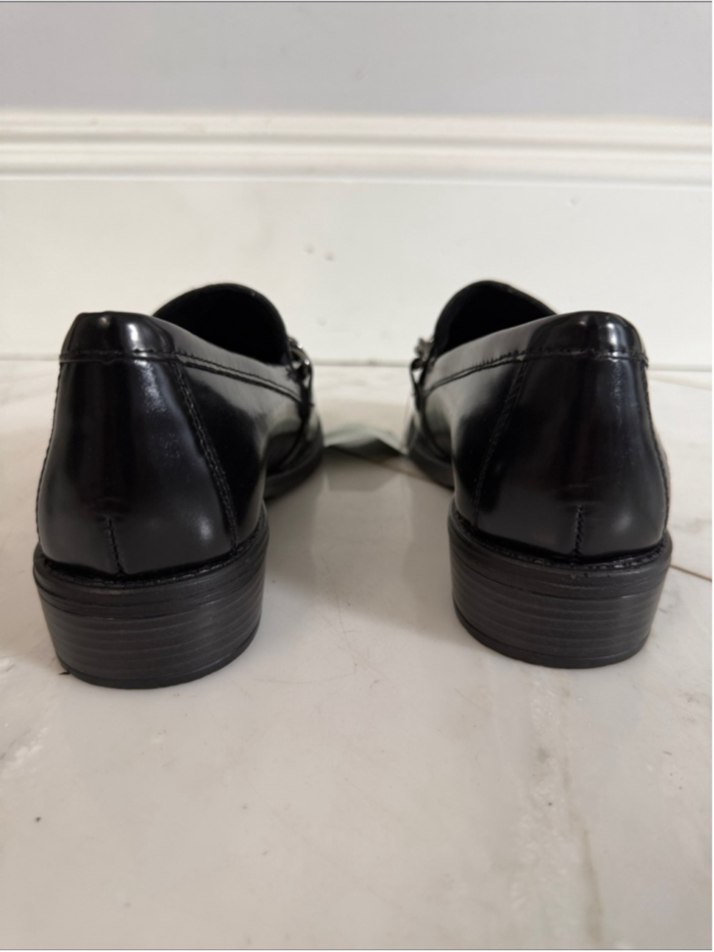 Brand NEW Remonte Black Leather Chain Accent Slip on Loafers Euro 37 US 6.5-7 - Picture 4 of 9